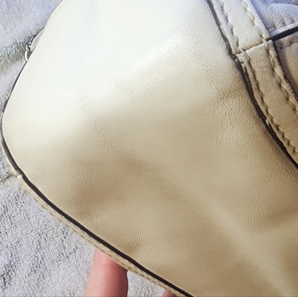 Coach Poppy Daisy Eyelet Leather Chain Tote Bag Ivory & Pink | Style #22438 GUC - Picture 10 of 17